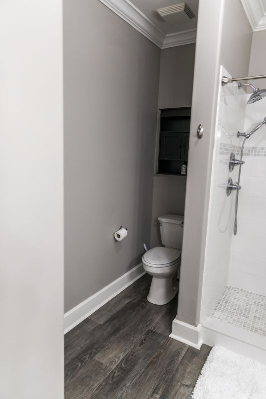 Bathroom Flooring and Wall Finishes
